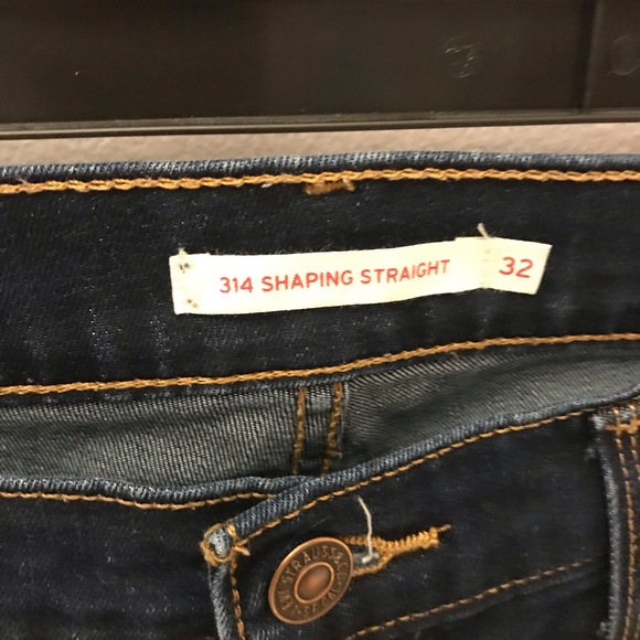 Levi’s Jeans - Picture 5 of 6